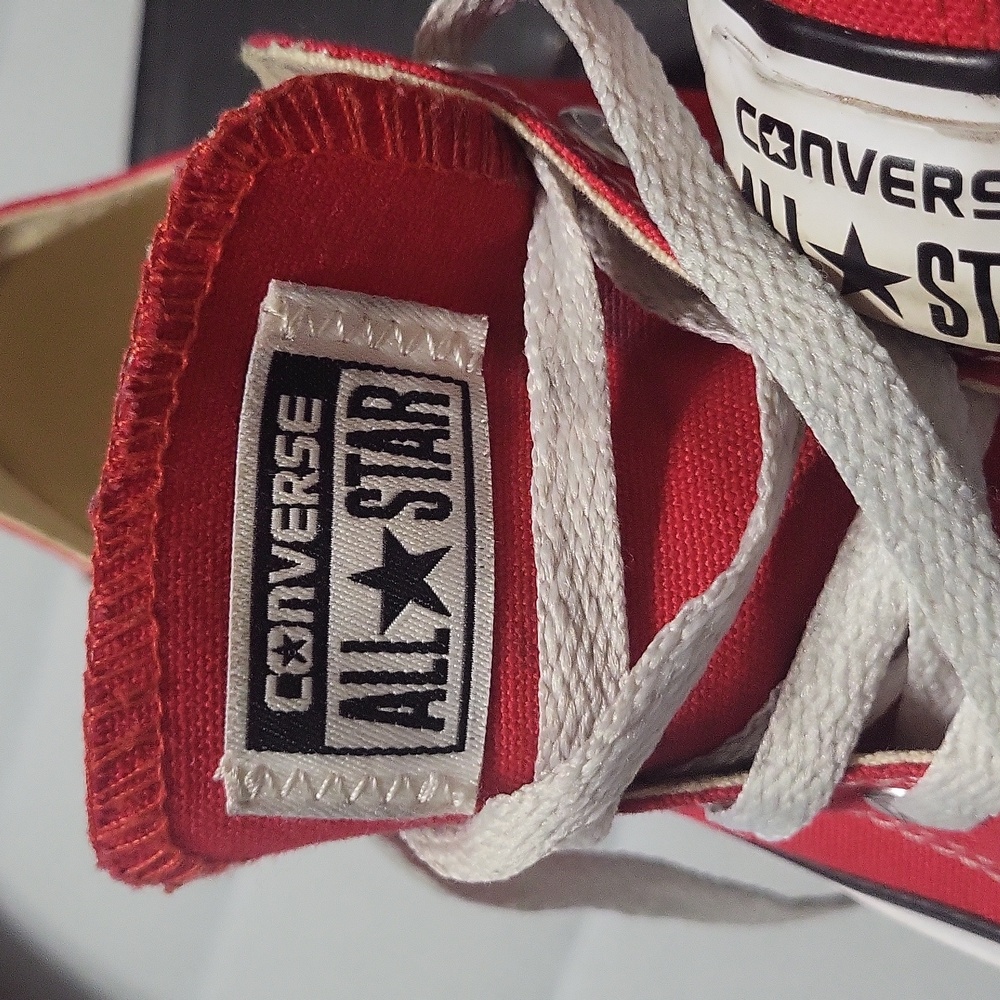 Converse Women Sneakers - Picture 2 of 5